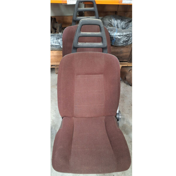 661200 Bekledingset Volvo 66 bruin